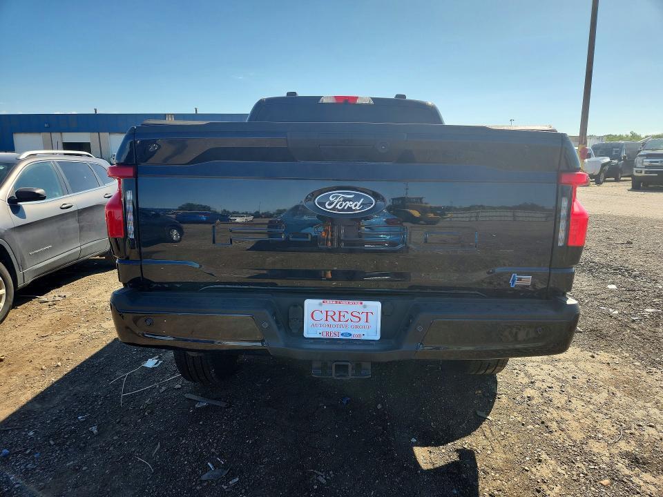 2025 FORD F150 LIGHTNING XLT — Фото 6 из 12