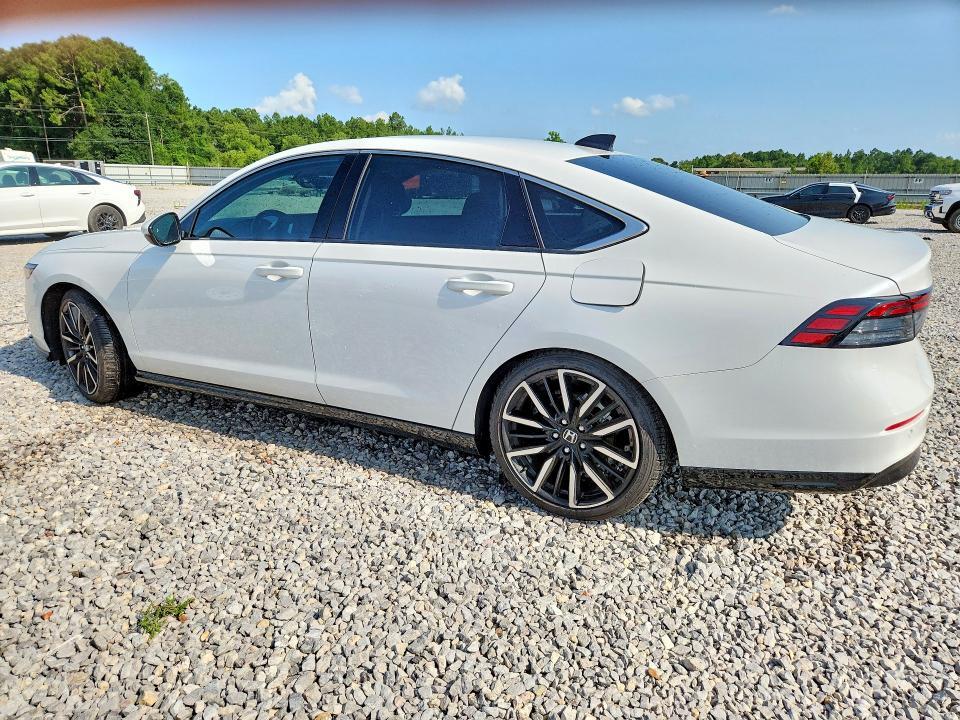 2025 HONDA ACCORD TOURING HYBRID — Фото 2 из 13