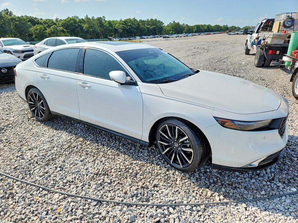 2025 HONDA ACCORD TOURING HYBRID — Фото 4 из 13