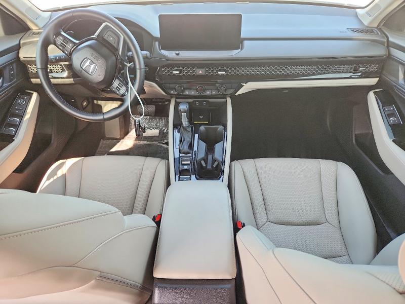 2025 HONDA ACCORD TOURING HYBRID — Фото 8 из 13