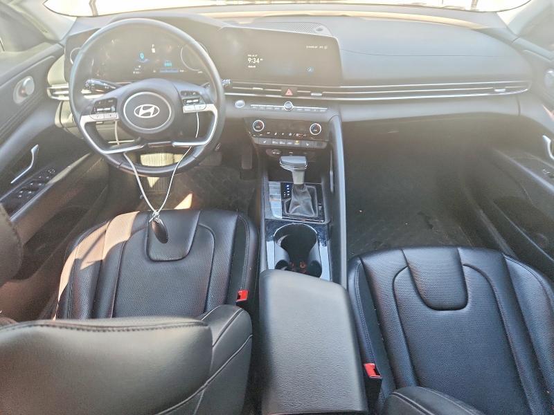 2025 HYUNDAI ELANTRA LUXURY — Фото 8 из 13