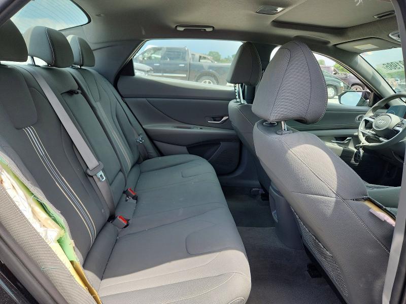2025 HYUNDAI ELANTRA SEL — Фото 10 из 12