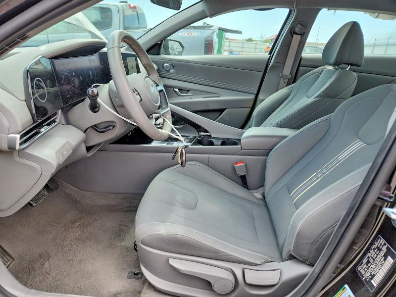 2025 HYUNDAI ELANTRA SEL — Фото 7 из 12
