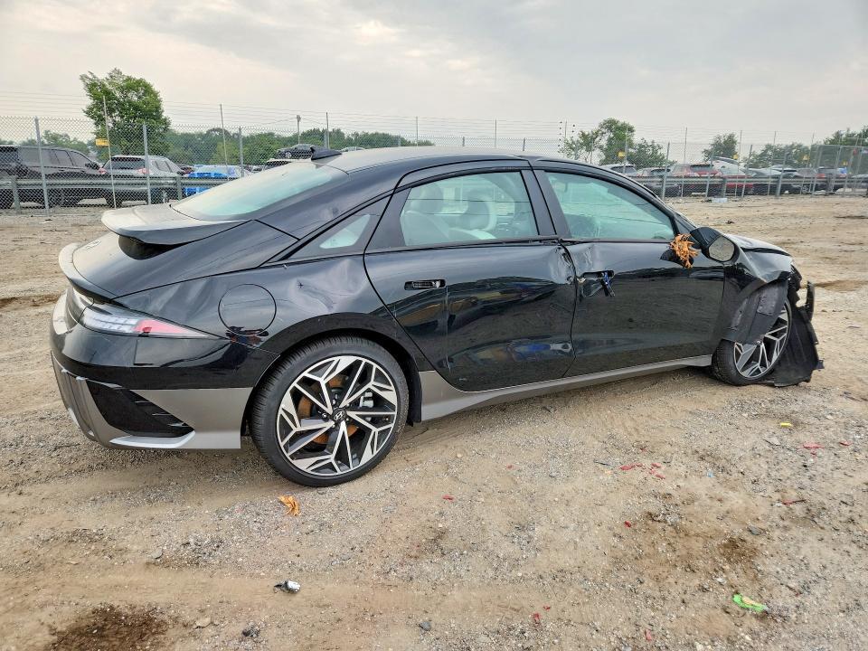 2025 HYUNDAI IONIQ 6 SEL — Фото 3 из 12