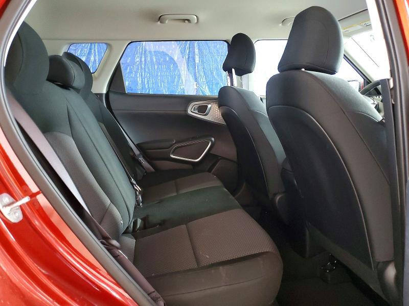 2025 KIA SOUL LX — Фото 10 из 12
