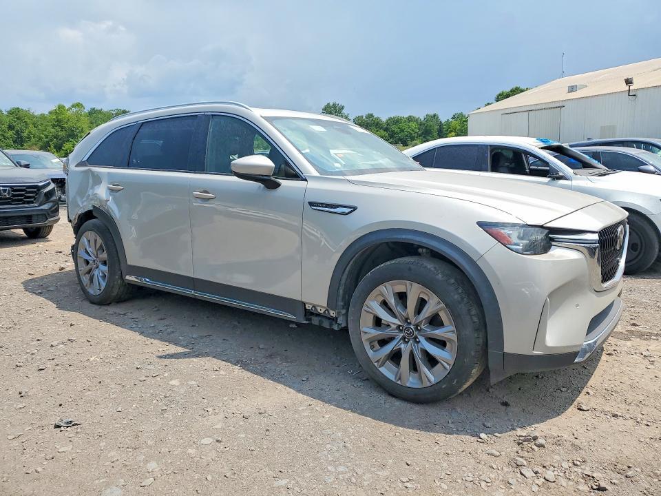 2025 MAZDA CX-90 PREMIUM PLUS — Фото 4 из 13