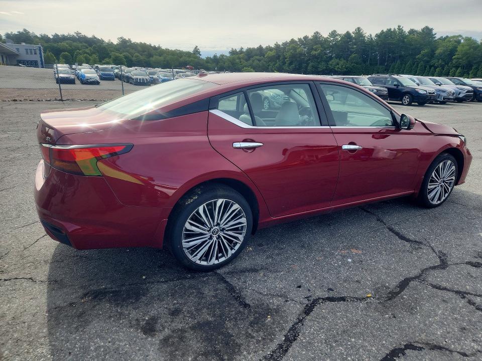 2025 NISSAN ALTIMA SL — Фото 3 из 12