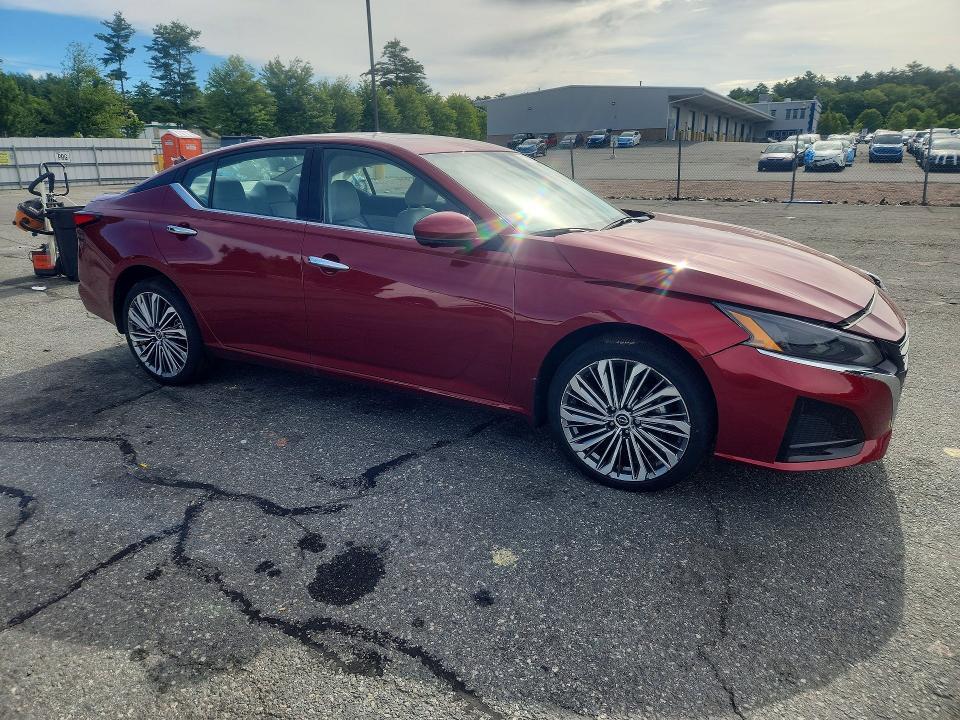 2025 NISSAN ALTIMA SL — Фото 4 из 12