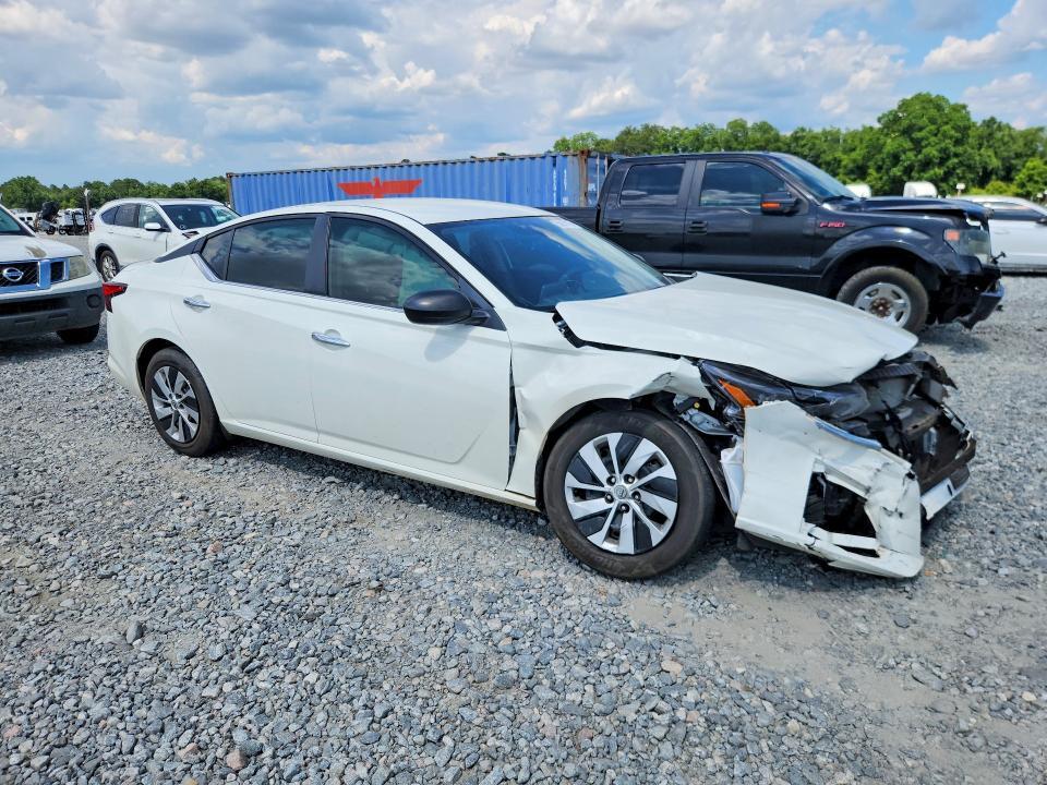 1N4BL4BV4SN342532 2025 NISSAN ALTIMA photo no. 4