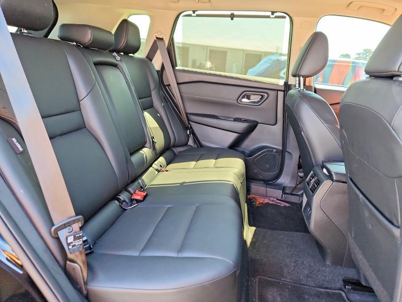 2025 NISSAN ROGUE SV — Фото 10 из 12