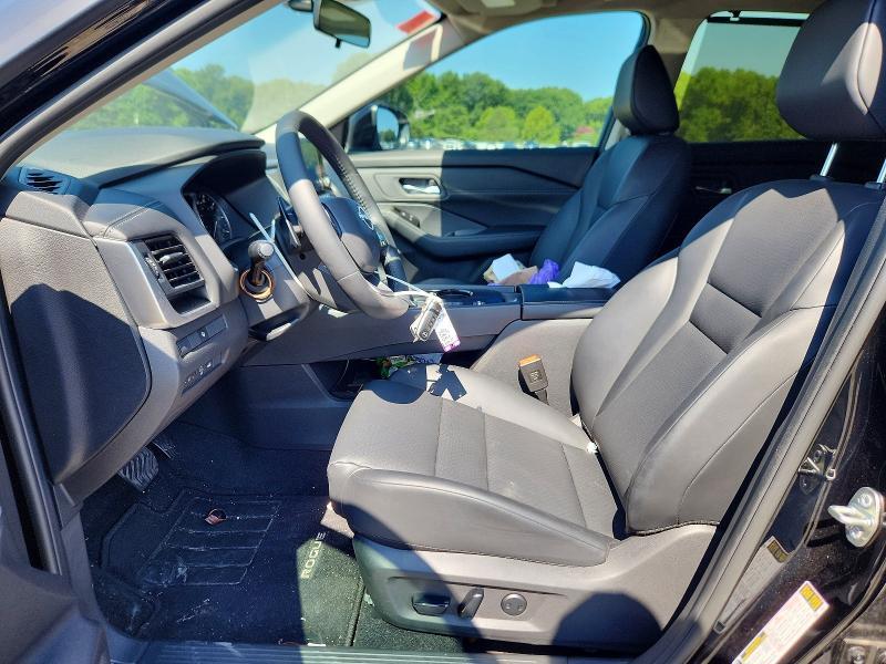 2025 NISSAN ROGUE SV — Фото 7 из 12
