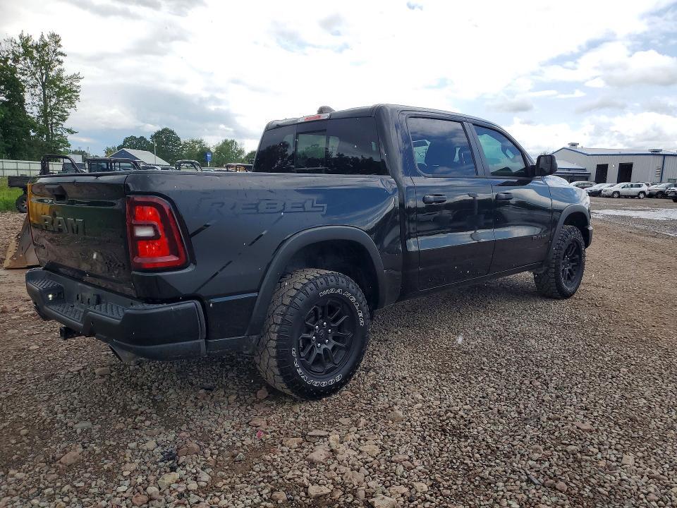 2025 RAM 1500 REBEL — Фото 3 из 13