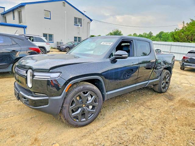 2025 RIVIAN R1T ADVENTURE
