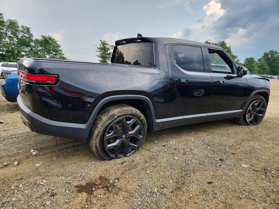 2025 RIVIAN R1T ADVENTURE — Фото 3 из 12