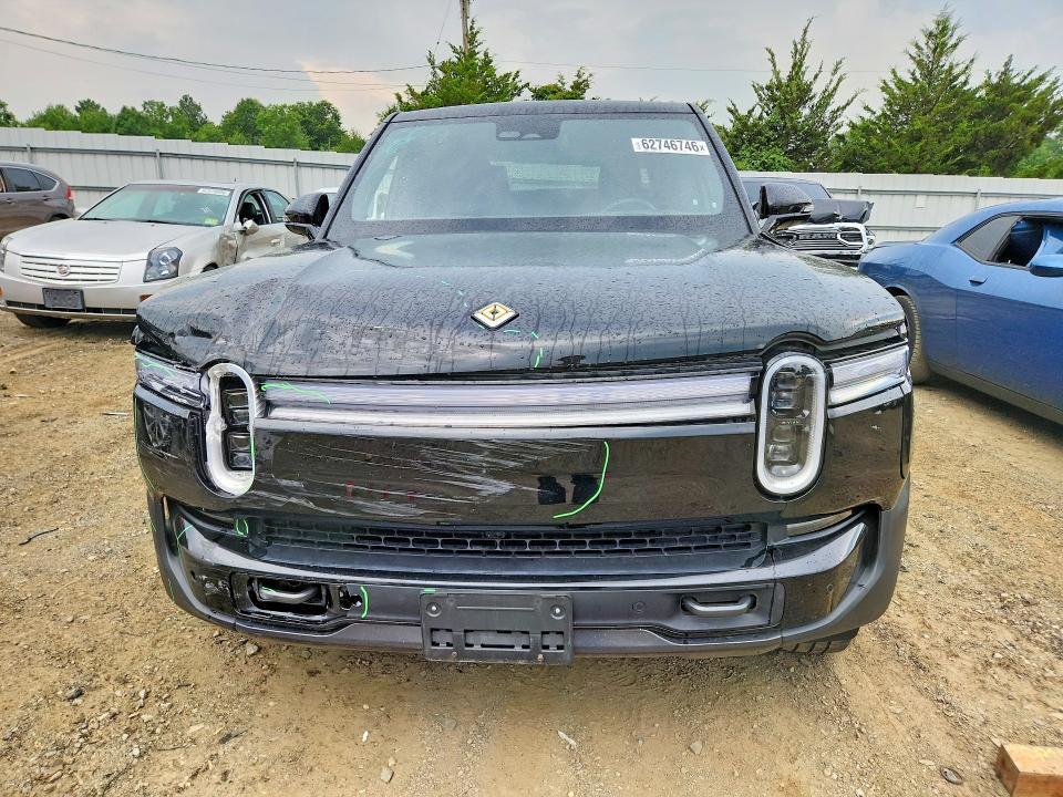 2025 RIVIAN R1T ADVENTURE — Фото 5 из 12