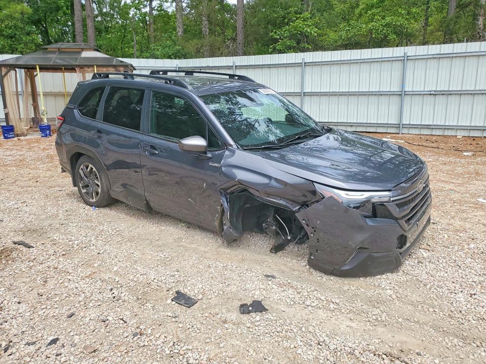 2025 SUBARU FORESTER PREMIER — Фото 4 из 13
