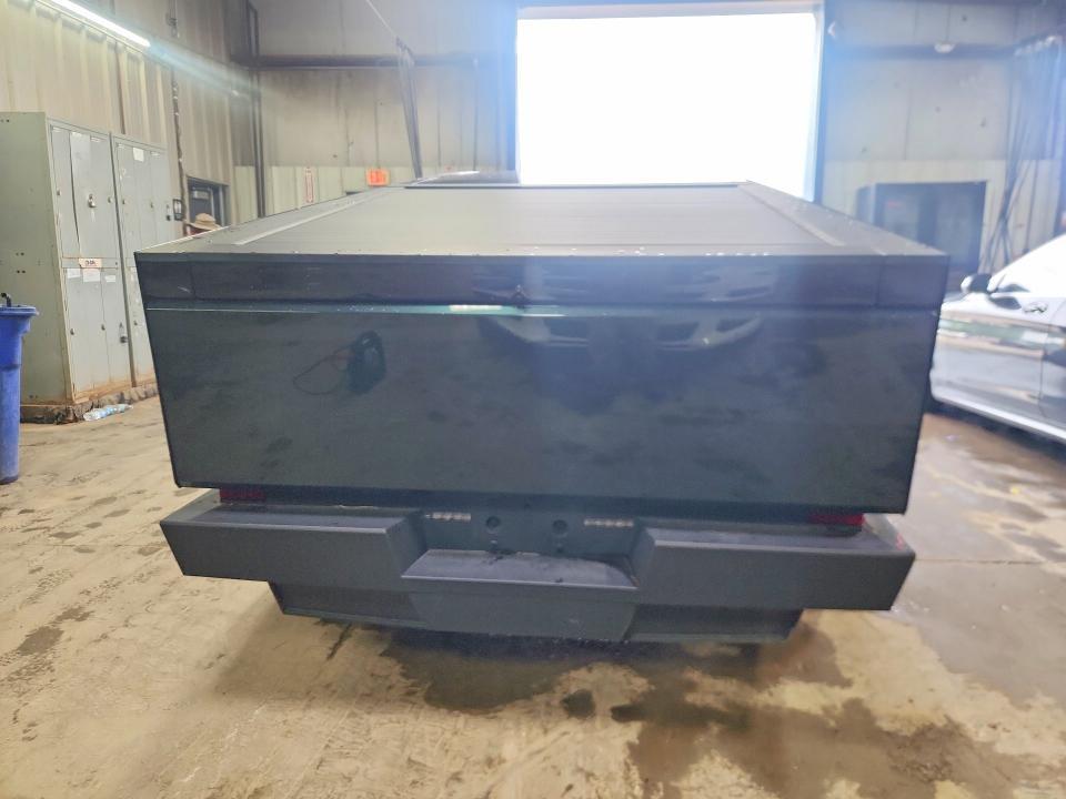 7G2CEHEE7SA062365 2025 TESLA CYBERTRUCK photo no. 6