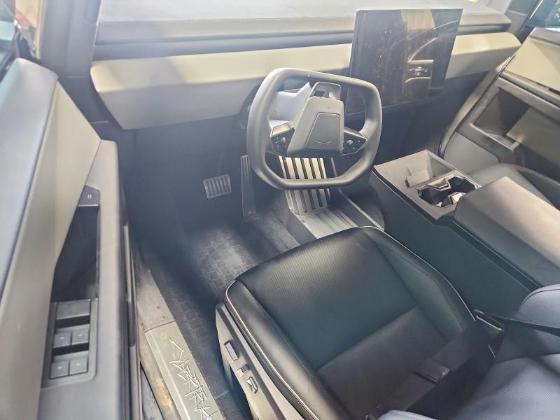 7G2CEHEE7SA062365 2025 TESLA CYBERTRUCK photo no. 8