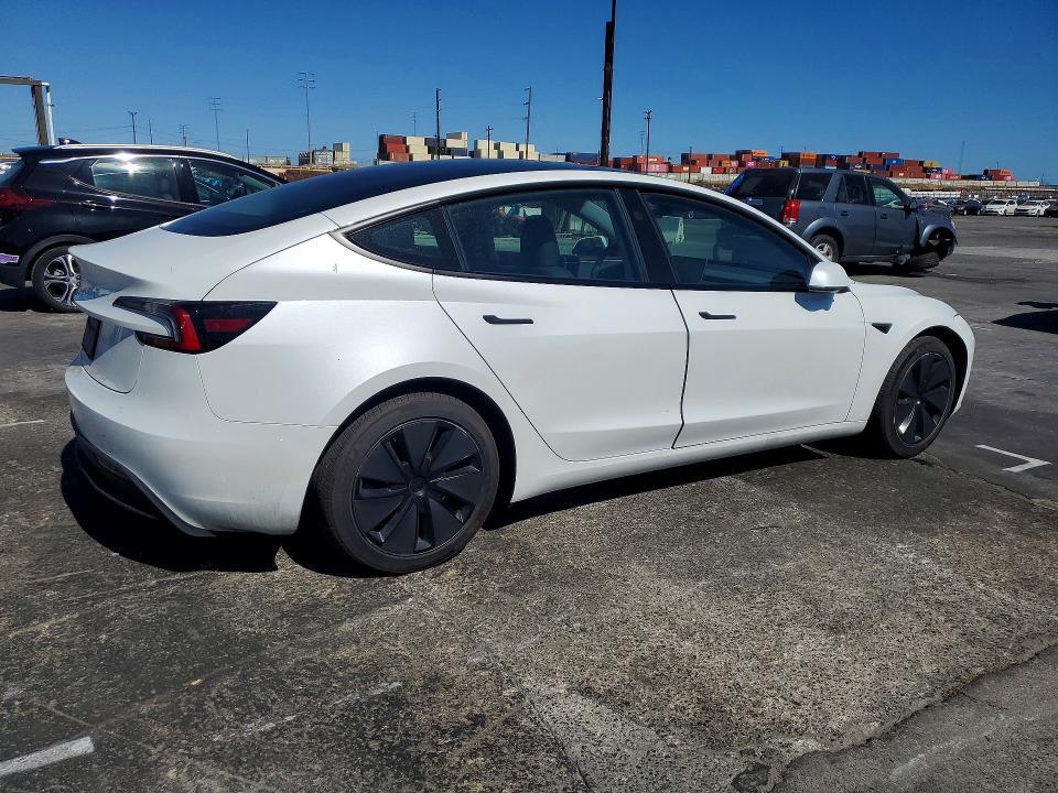 5YJ3E1EA7SF880494 2025 TESLA MODEL 3 photo no. 3