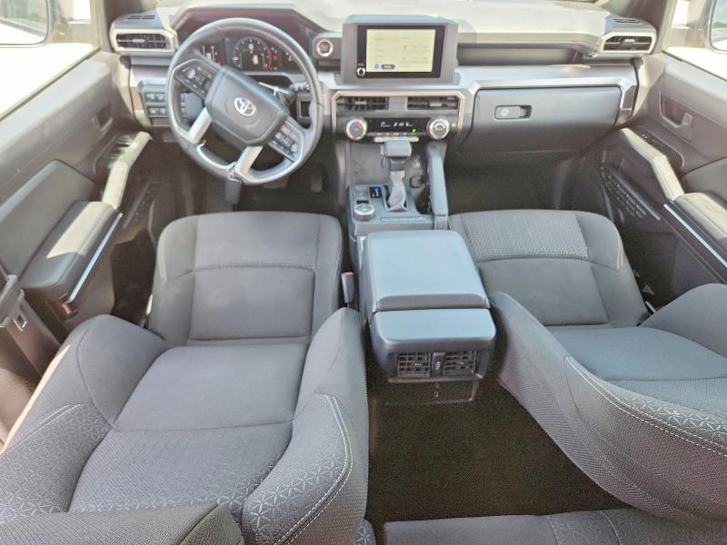 2025 TOYOTA 4RUNNER SR5 — Фото 8 из 13
