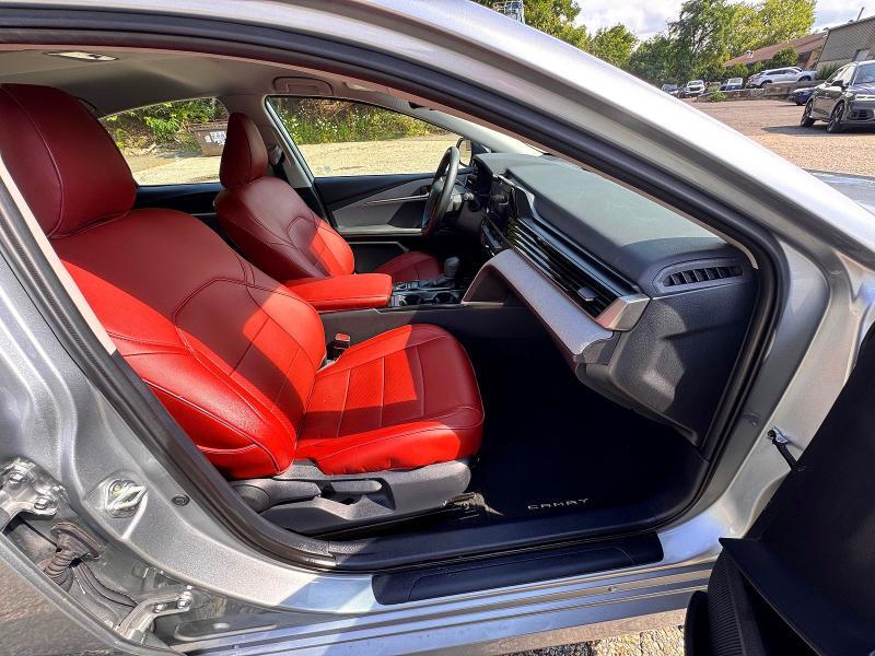 2025 TOYOTA CAMRY LE — Фото 5 из 10
