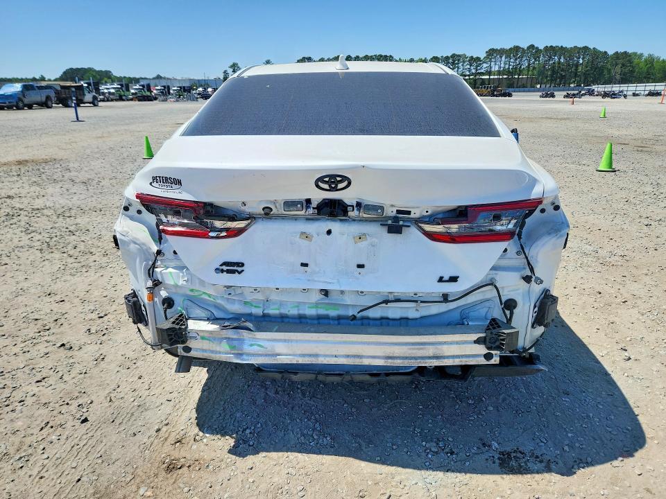 2025 TOYOTA CAMRY LE — Фото 6 из 12