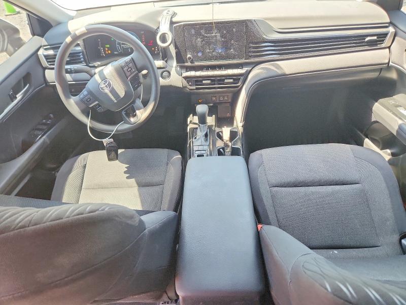 2025 TOYOTA CAMRY LE — Фото 8 из 12