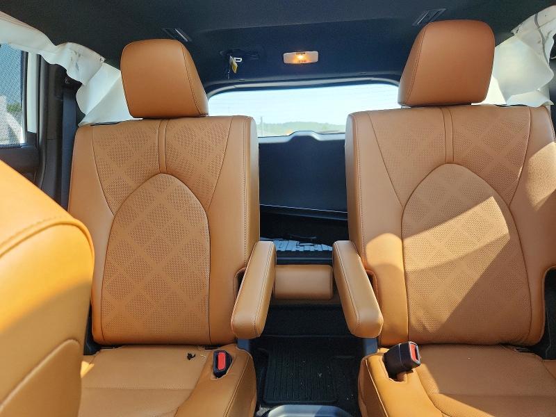 2025 TOYOTA HIGHLANDER PLATINUM — Фото 10 из 14