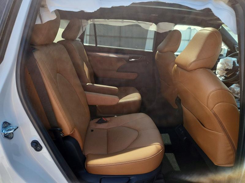 2025 TOYOTA HIGHLANDER PLATINUM — Фото 11 из 14