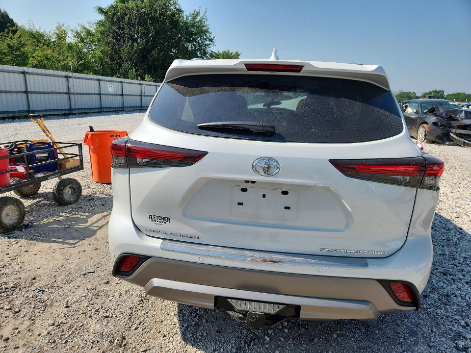 2025 TOYOTA HIGHLANDER PLATINUM — Фото 6 из 14
