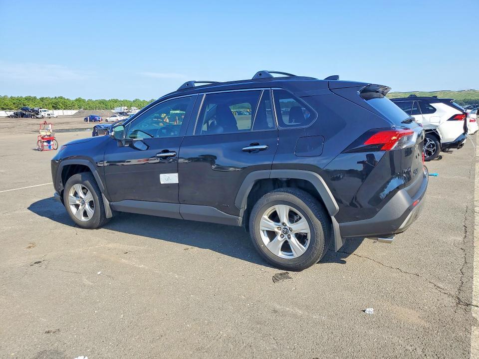 2025 TOYOTA RAV4 LIMITED — Фото 2 из 14