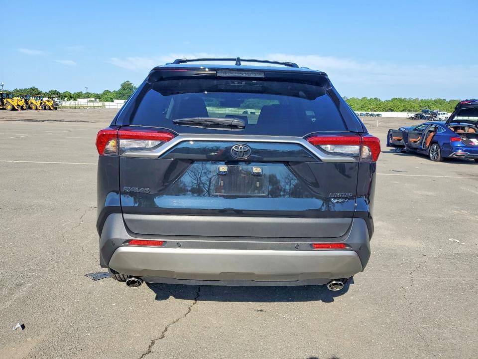 2025 TOYOTA RAV4 LIMITED — Фото 6 из 14