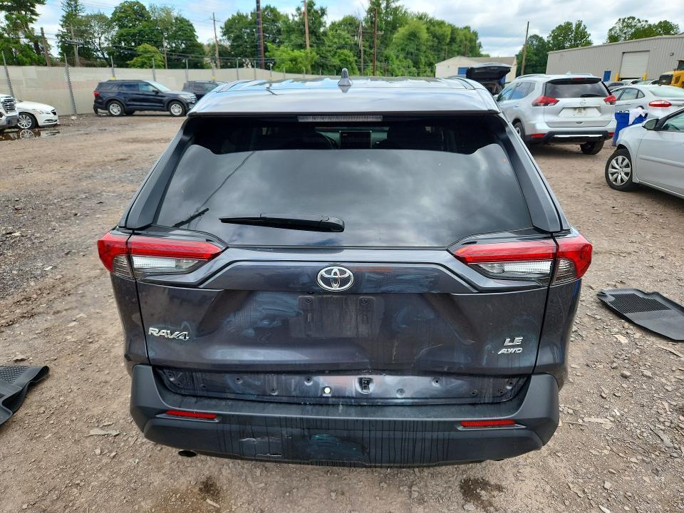 2025 TOYOTA RAV4 LE — Фото 6 из 14