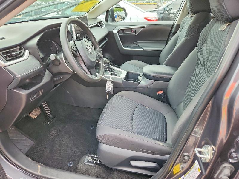 2025 TOYOTA RAV4 LE — Фото 7 из 14