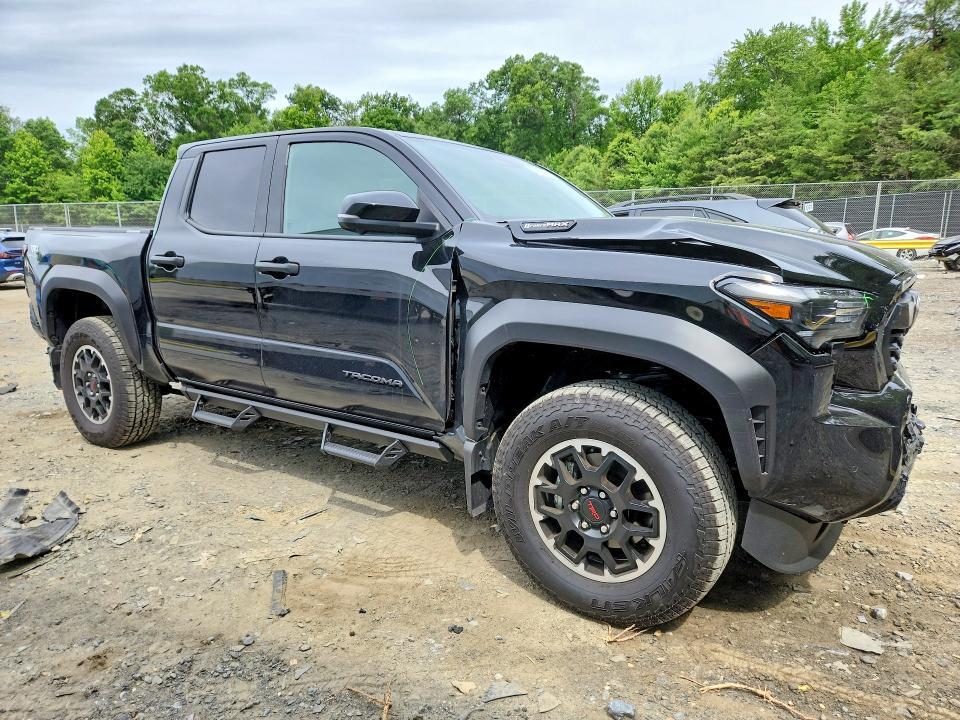 2025 TOYOTA TACOMA TRD OFF-ROAD HV — Фото 4 из 12