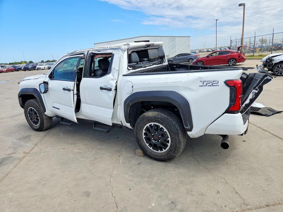 2025 TOYOTA TACOMA TRD OFF-ROAD — Фото 2 из 13