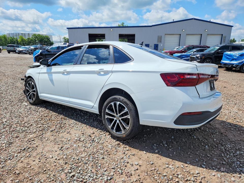 3VWBX7BU2SM065930 2025 VOLKSWAGEN JETTA photo no. 2