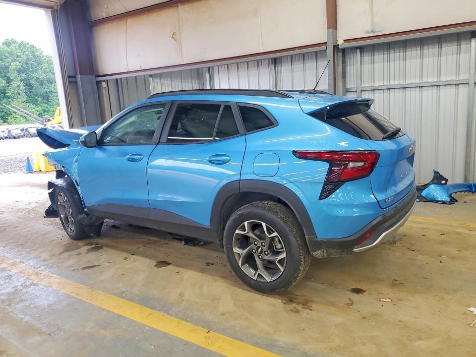 KL77LHEP2TC045497 2026 CHEVROLET TRAX photo no. 2
