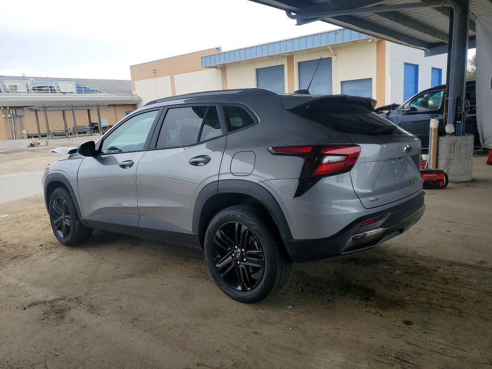 2026 CHEVROLET TRAX ACTIV — Фото 2 из 12