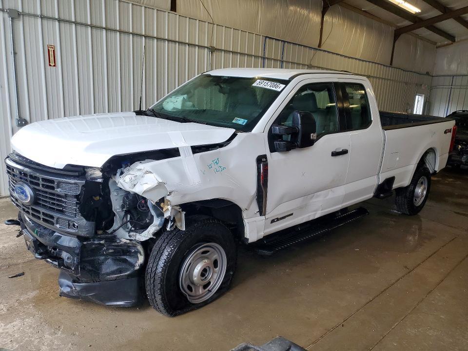 2026 FORD F250
