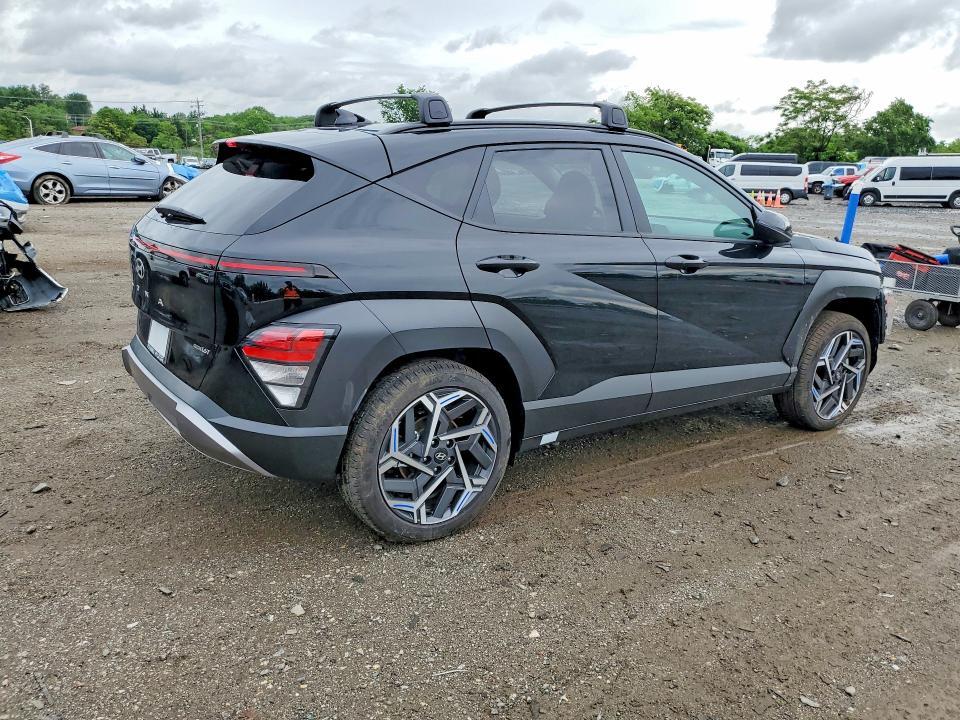 2026 HYUNDAI KONA SEL PREMIUM — Фото 3 из 14