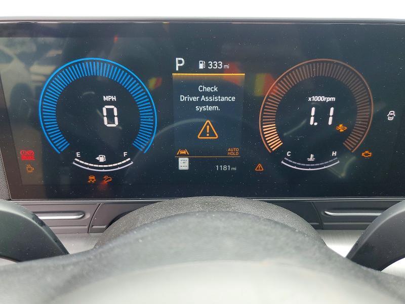 2026 HYUNDAI KONA SEL PREMIUM — Фото 9 из 14