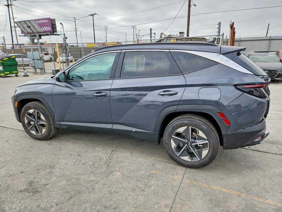 2026 HYUNDAI TUCSON SEL — Фото 2 из 13