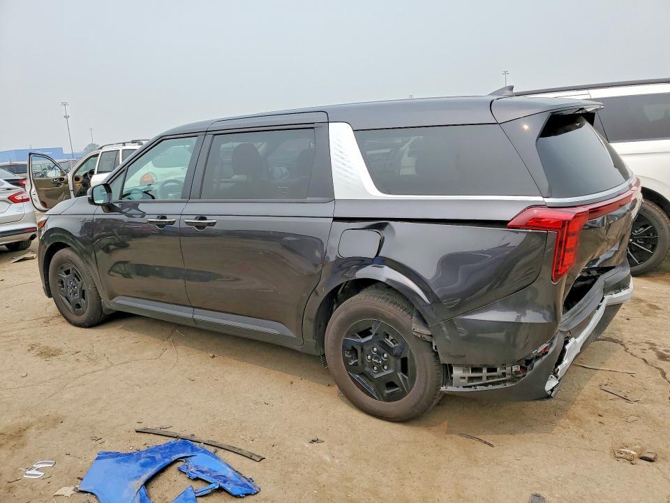2026 KIA CARNIVAL LXS — Фото 2 из 13