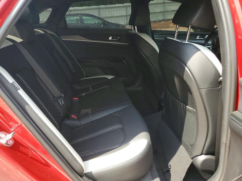 2026 KIA K5 GT LINE — Фото 10 из 12