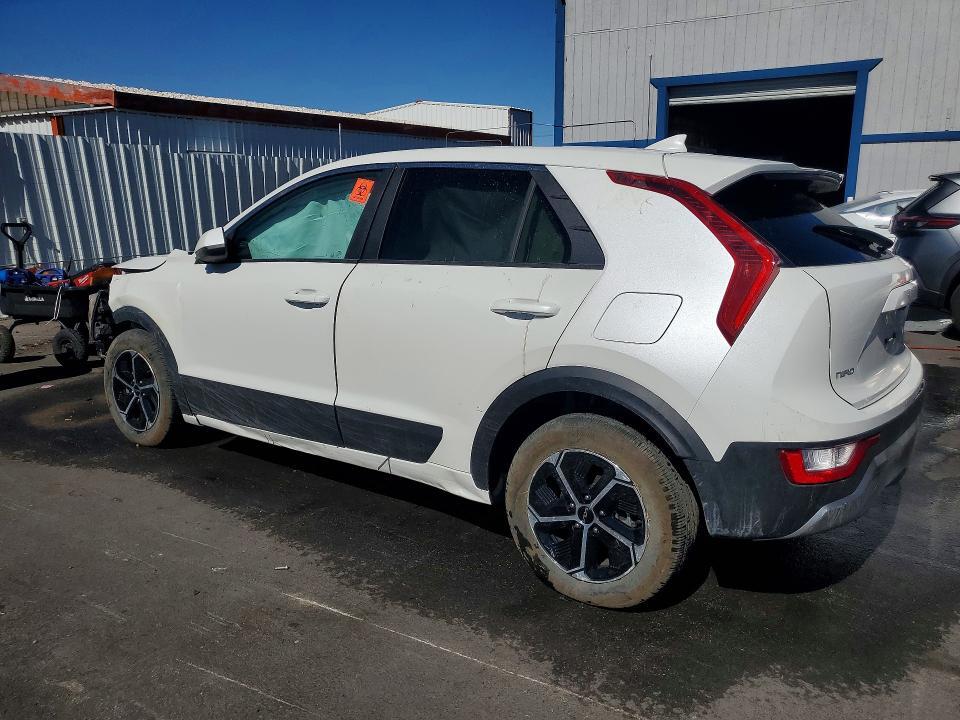 2026 KIA NIRO LX — Фото 2 из 12