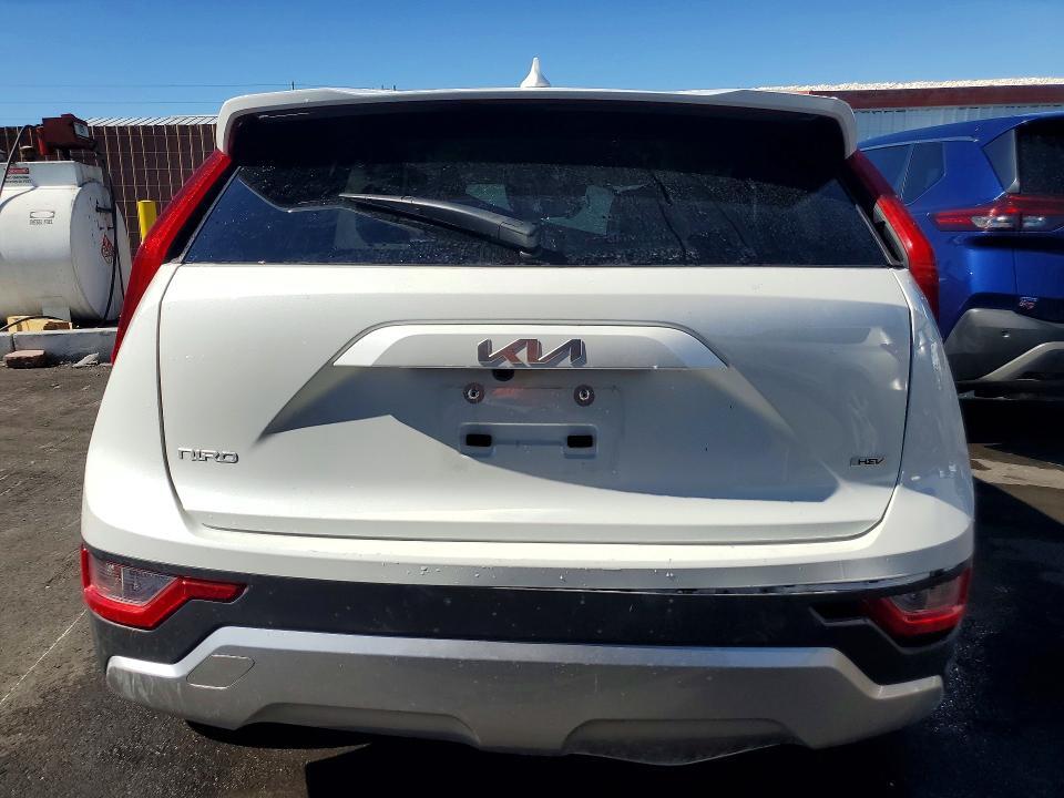 2026 KIA NIRO LX — Фото 6 из 12