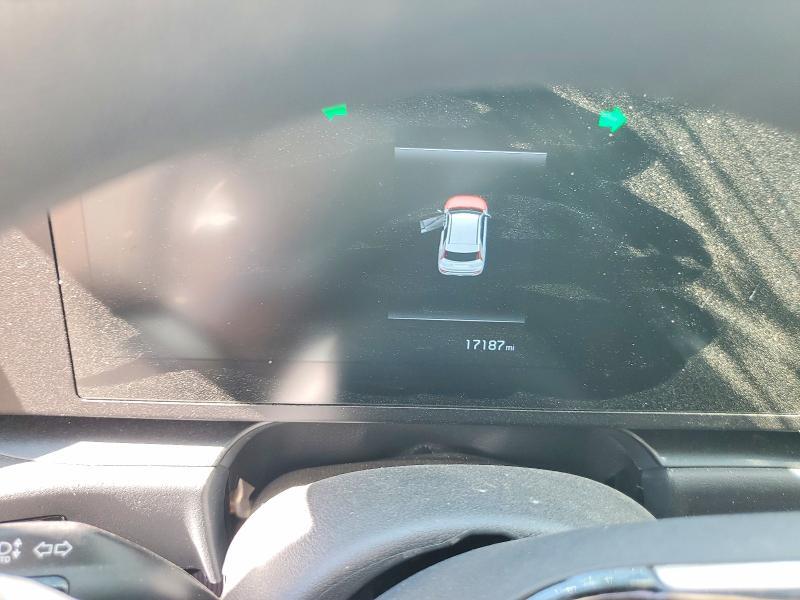 2026 KIA NIRO LX — Фото 9 из 12