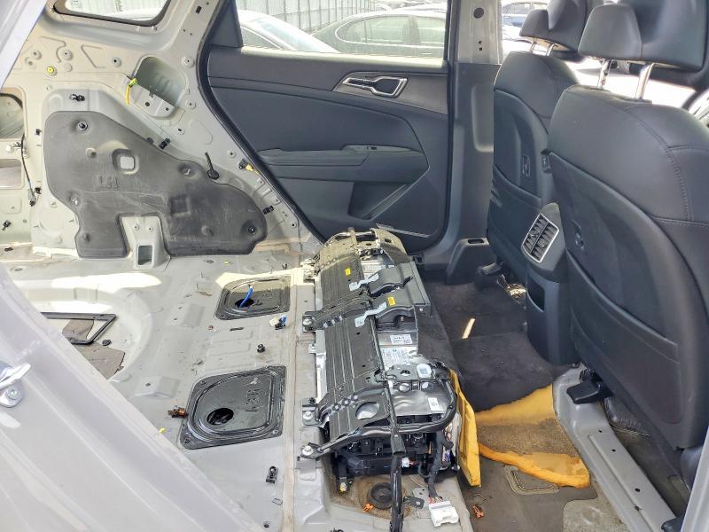 2026 KIA SPORTAGE HYBRID X-LINE — Фото 11 из 13