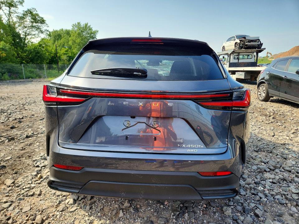 2026 LEXUS NX 450H+ PREMIUM — Фото 6 из 13